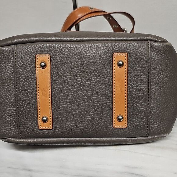 DOONEY & BOURKE LEATHER SHOULDER BAG BFPM-04-046 - Picture 5 of 10